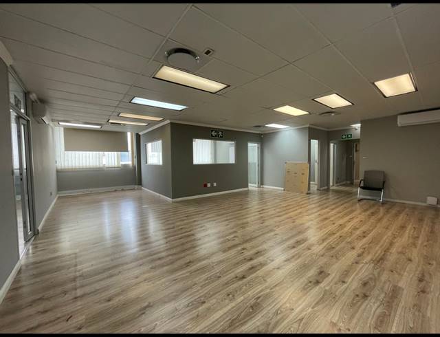 300M² OFFICE TO LET IN RIVONIA